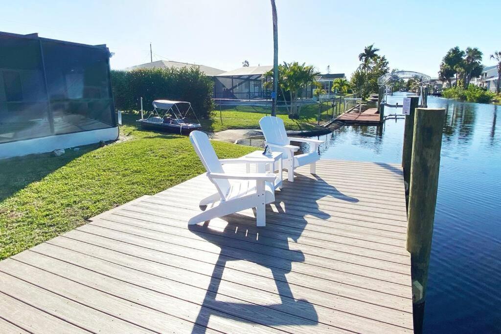 Waterfront Gulf Gateway: Pool/Dock/Grill/Gameroom 포트 마이어스 외부 사진