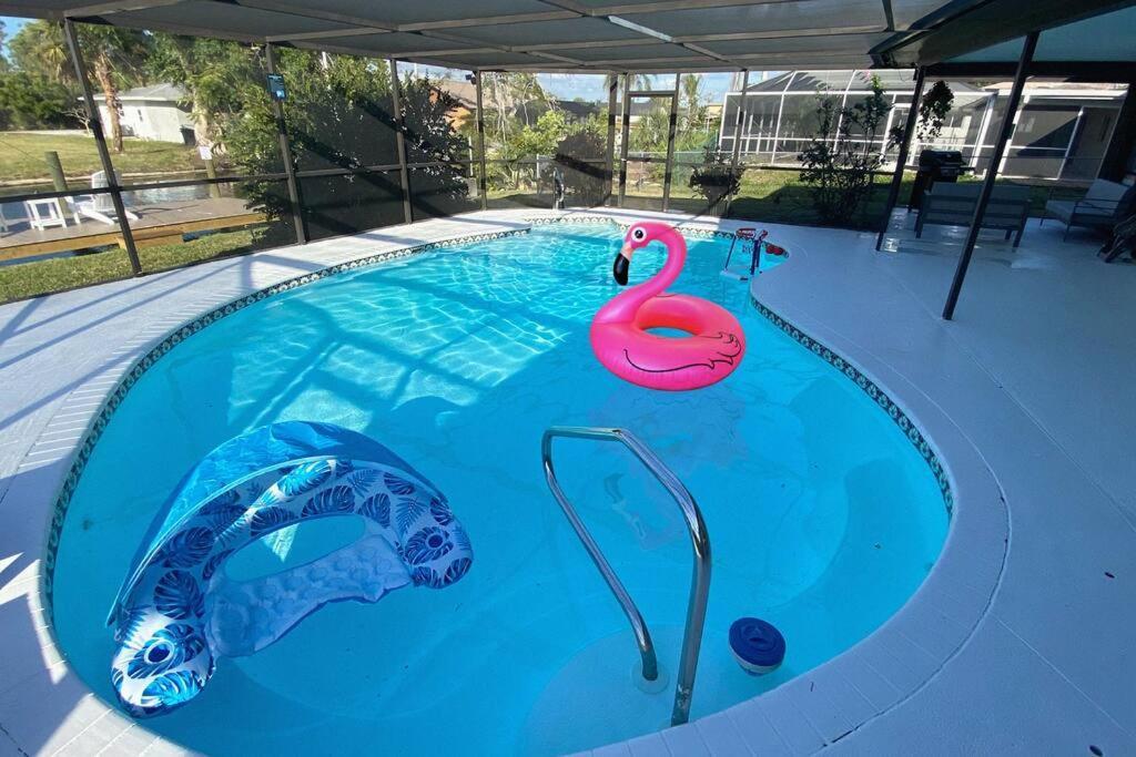 Waterfront Gulf Gateway: Pool/Dock/Grill/Gameroom 포트 마이어스 외부 사진